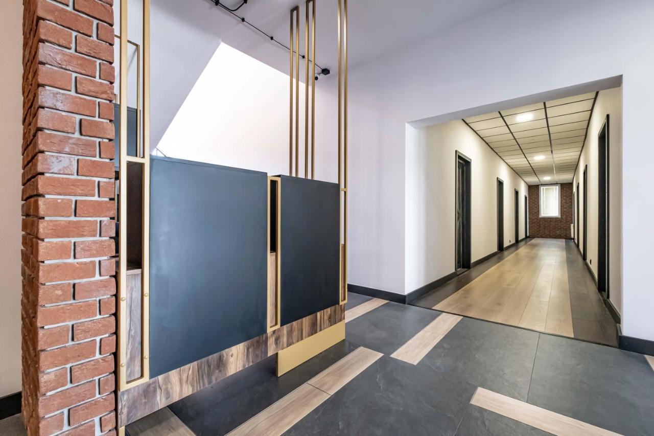 Vola Hostel Warschau Buitenkant foto