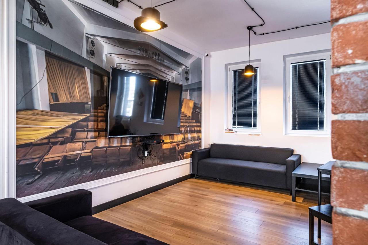 Vola Hostel Warschau Buitenkant foto