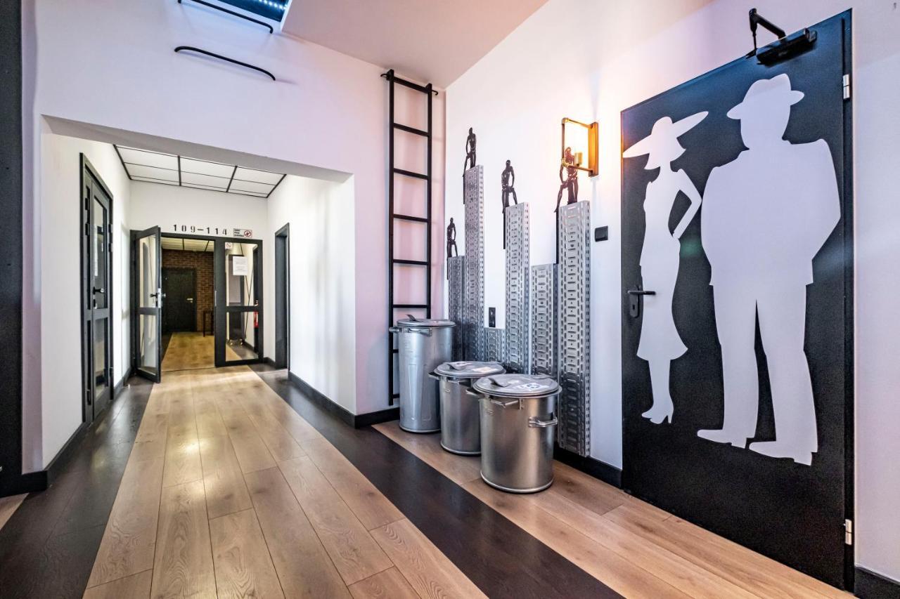 Vola Hostel Warschau Buitenkant foto