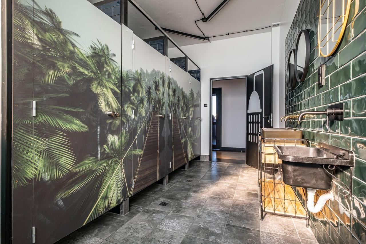 Vola Hostel Warschau Buitenkant foto