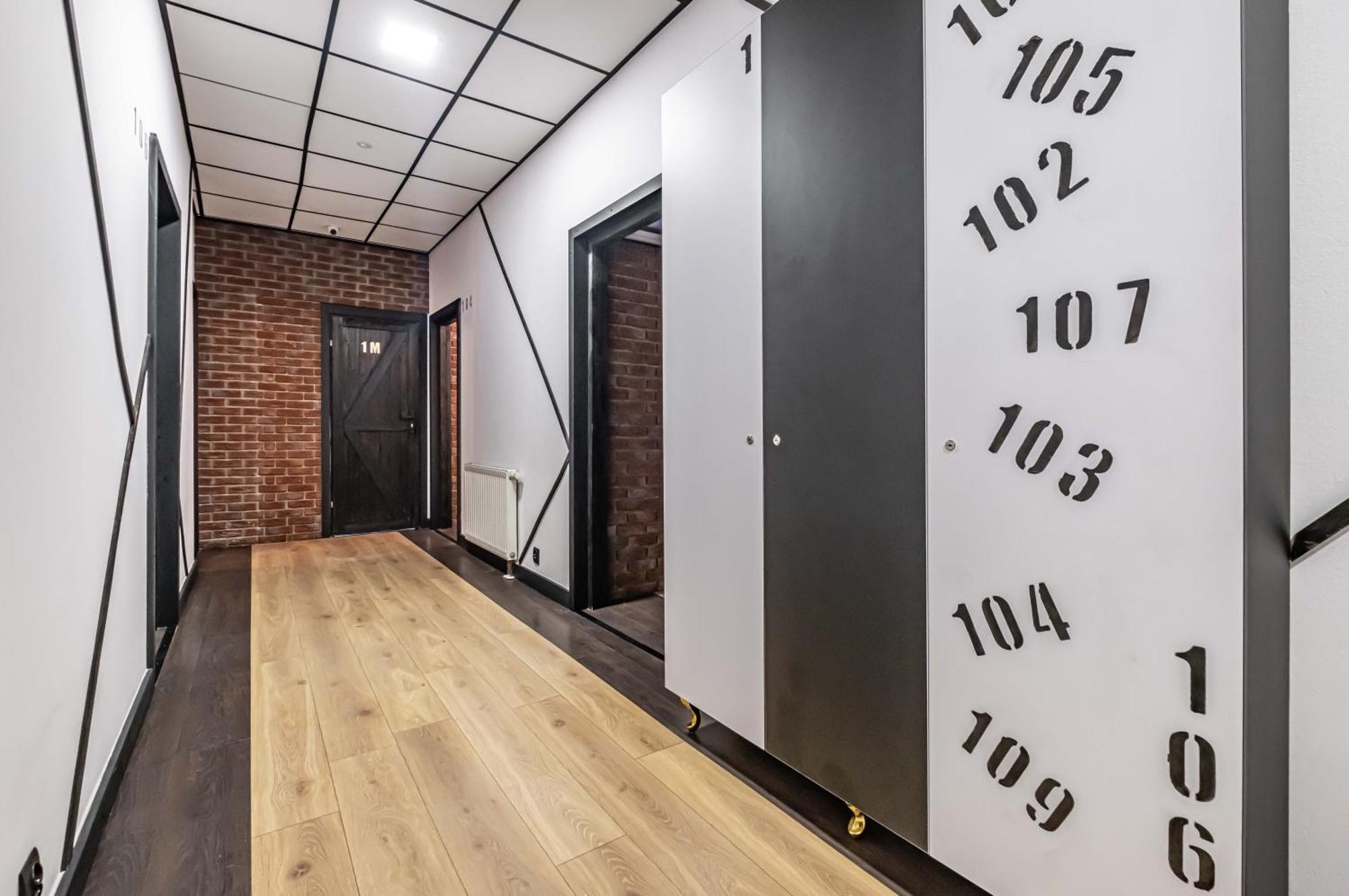 Vola Hostel Warschau Buitenkant foto